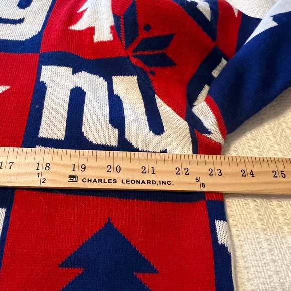 #3467. NFL Team Apparel NY Giants Christmas Sweater. Size L - Picture 6 of 9